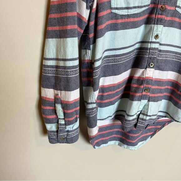 BDG, Urban Outfitters Sriped Flannel - Picture 7 of 11